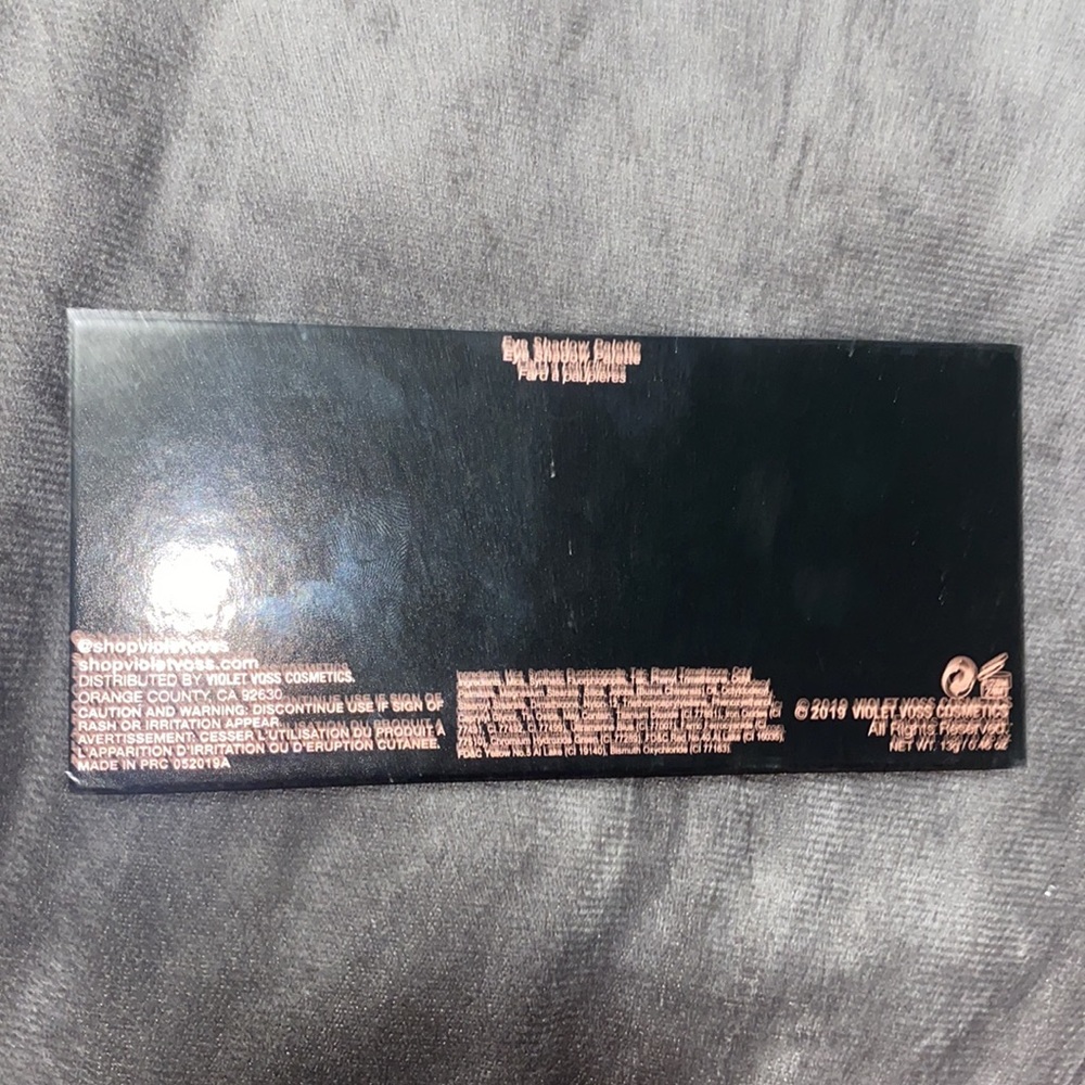 🦋Violet Voss Essentials PRO series eye shadow palette! - Picture 6 of 6